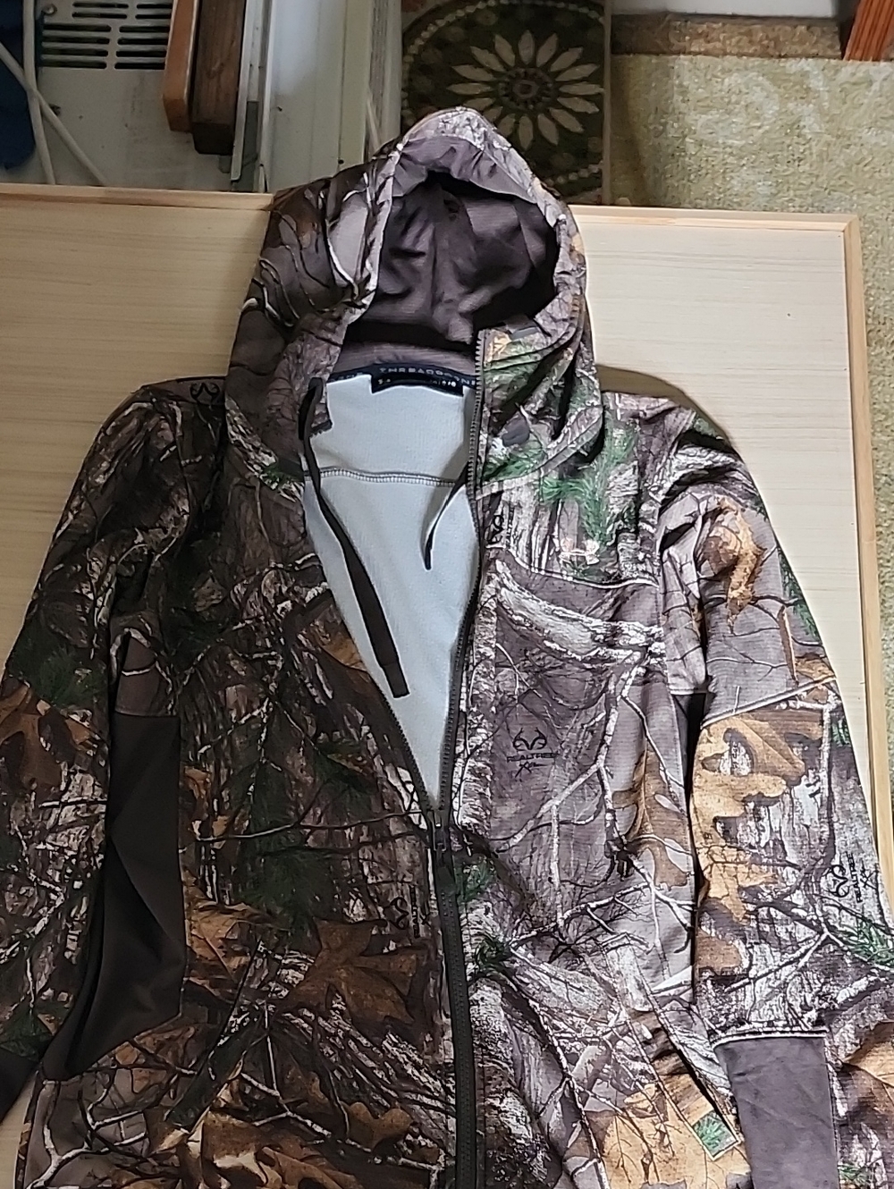Under Armour Men's Camo Hooded Jacket - Brown Green Gray